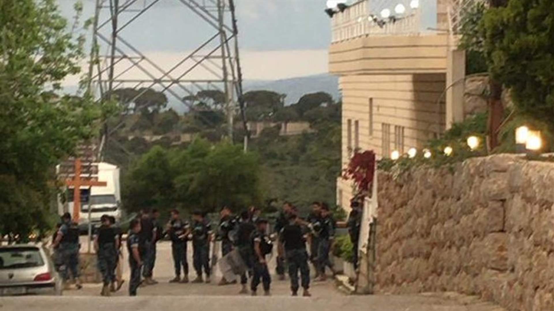 حنكش: يغدرون مجدداً ويقتحمون أرض كنيسة سانت تيريز...