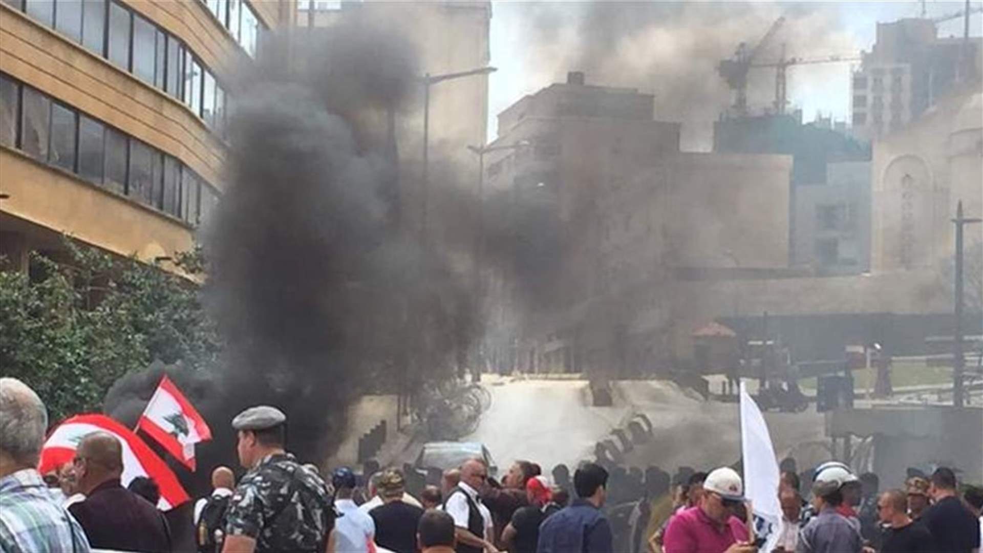 العسكريون المتقاعدون: للبقاء على أهبة الاستعداد للتحرك اعتبارا من صباح الاثنين
