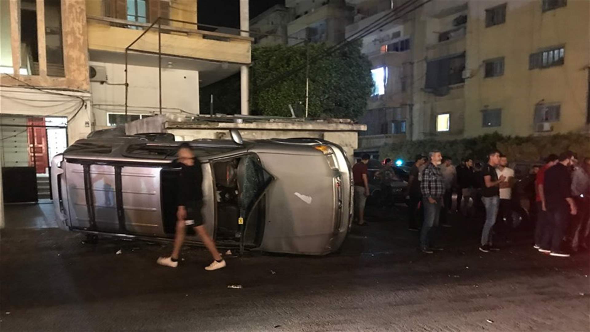 إصابة سيدة وابنتها بحادث سير في صيدا (صورة)
