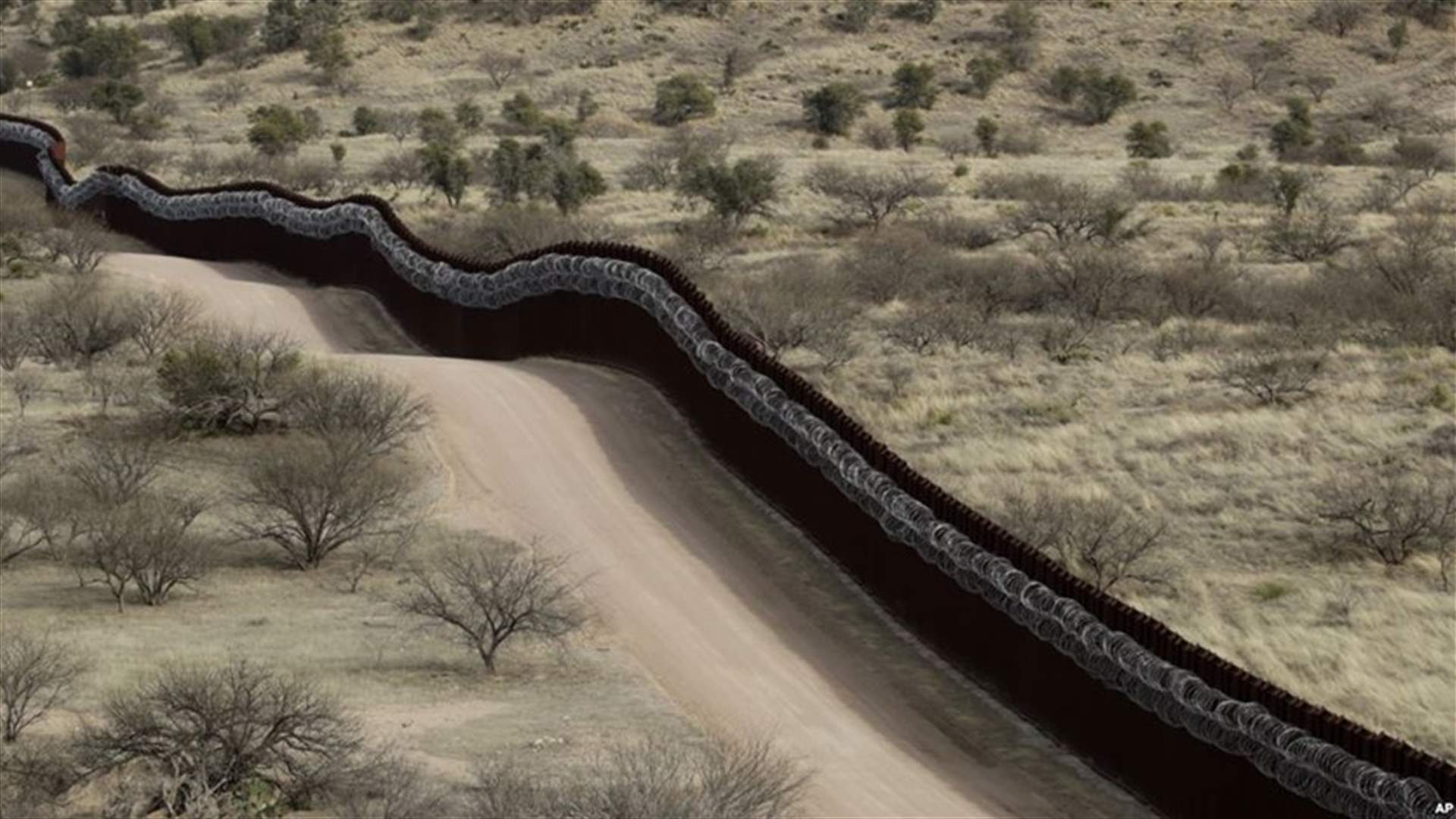 البنتاغون يخصص 1,5 مليار دولار لبناء جدار ترامب الحدودي مع المكسيك