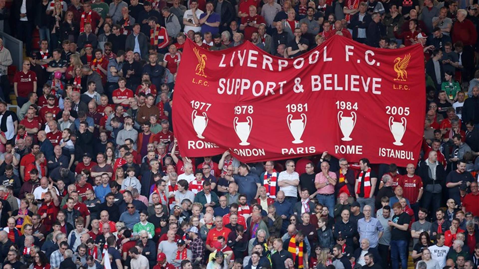 ليفربول يفوز بثنائية ماني لكن يخسر سباق اللقب