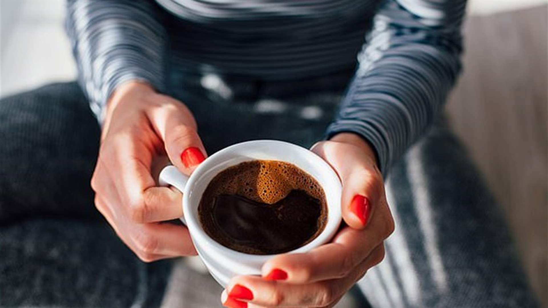 شرب أكثر من 6 أكواب قهوة يومياً يزيد من خطر الإصابة بأمراض القلب