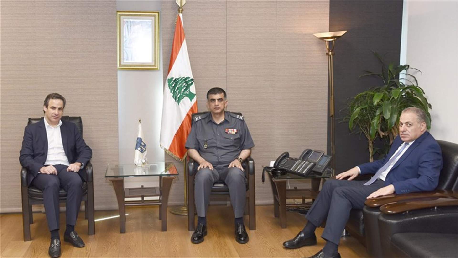 الأوضاع العامة بين اللواء عثمان ومعوض