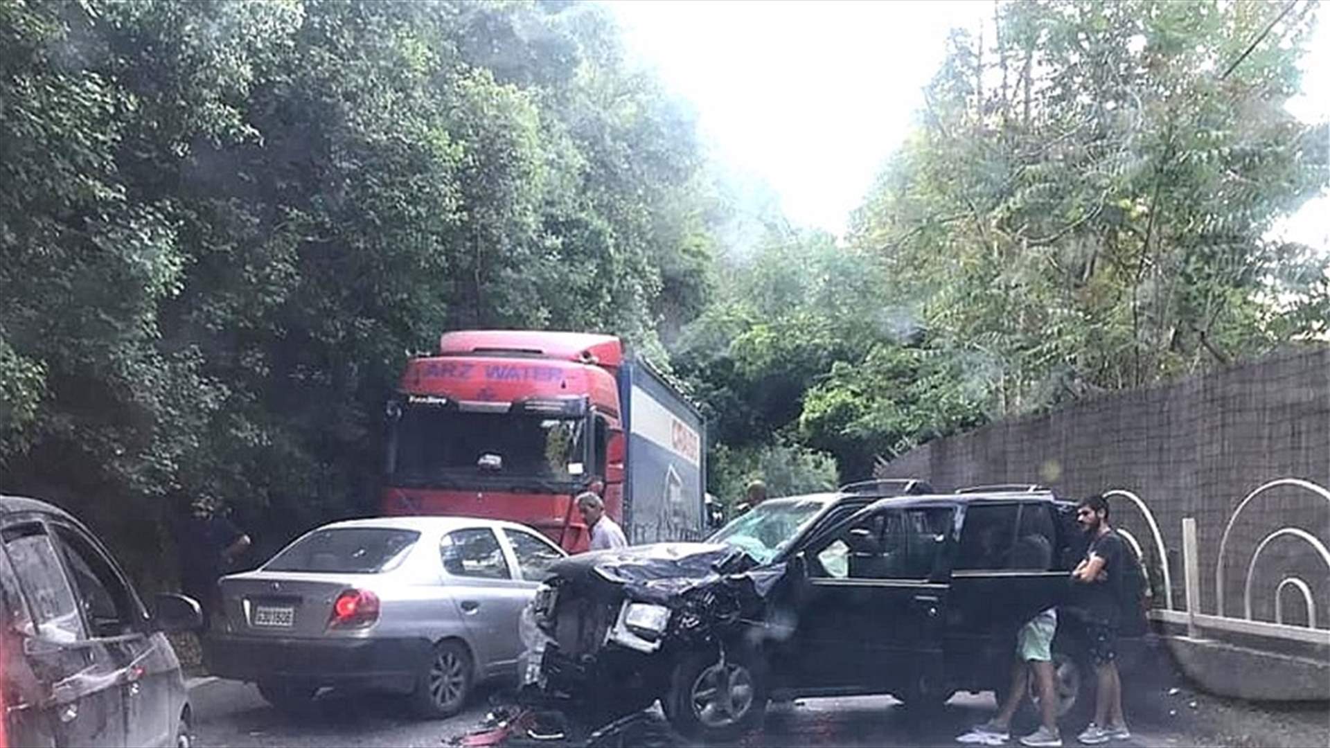 حادث سير على طريق ملتقى النهرين أدى الى قطع الطريق (صورة)