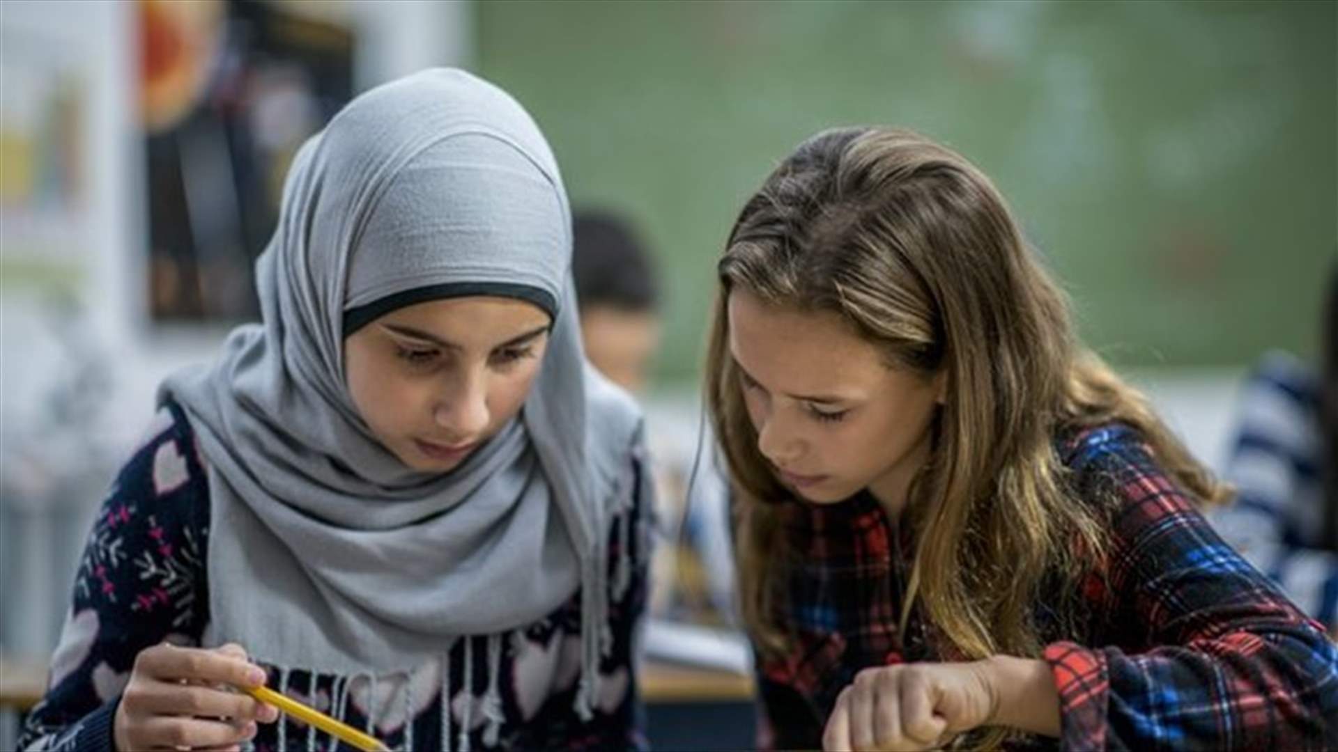 مجلس النواب النمساوي يقر مشروع قانون يمنع ارتداء الحجاب في المدارس الابتدائية