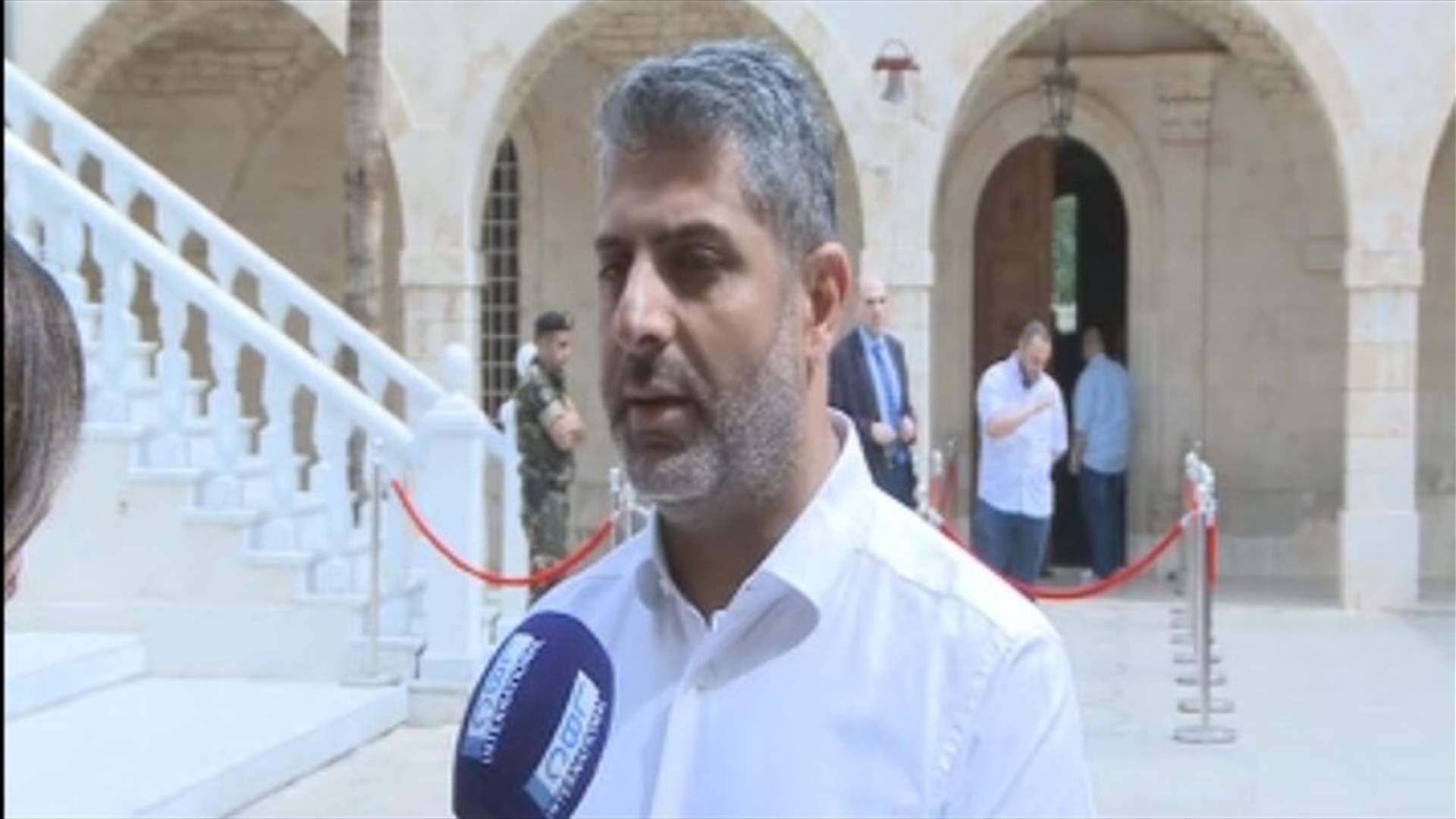 غياض: نعش البطريرك صفير المنحوت سيُستبدل بآخر أكثر بساطة