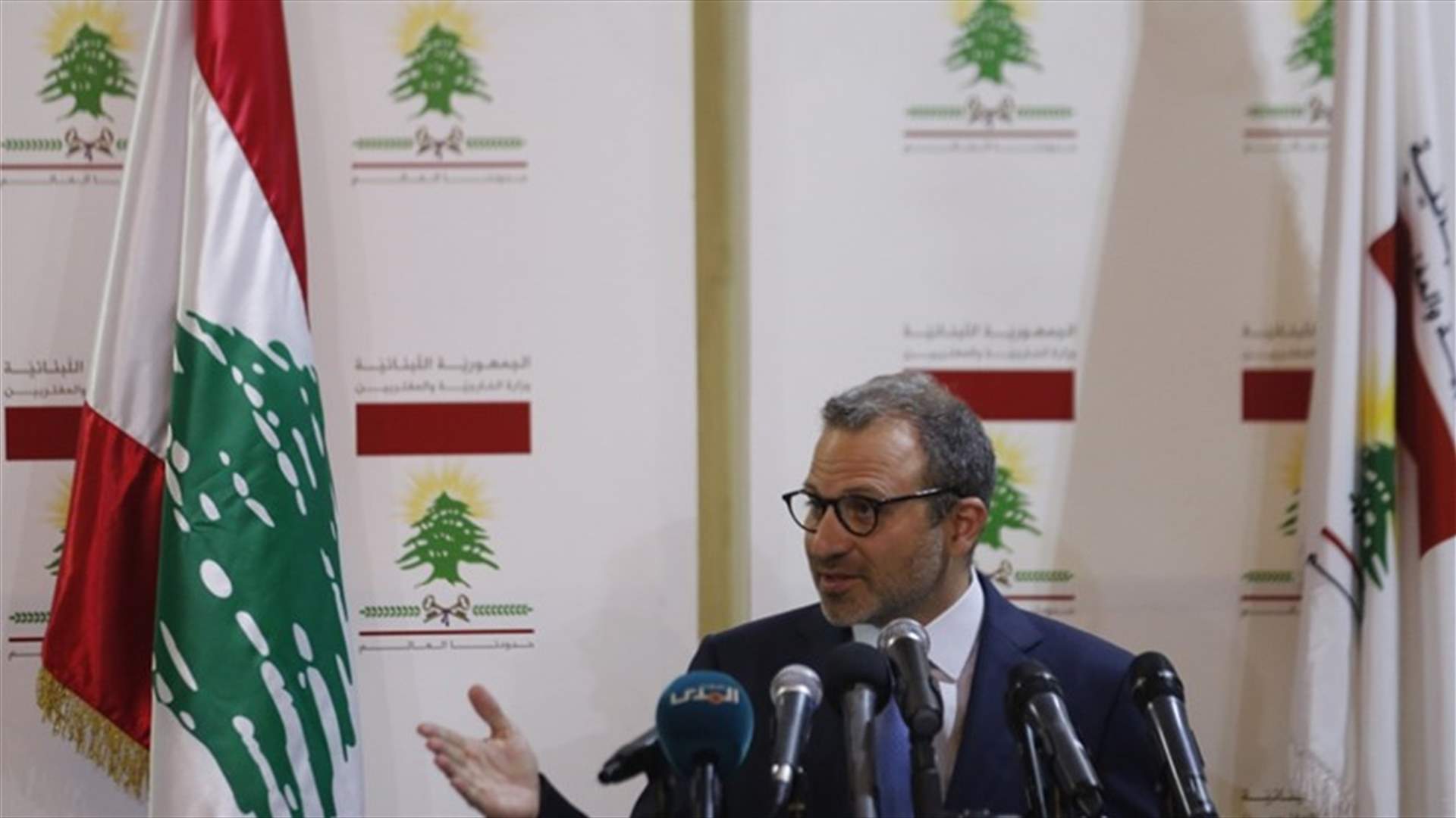 باسيل يعمل على تأمين التأييد اللازم لإجراء تغيير يشمل قادة الأجهزة الأمنية (الأخبار)