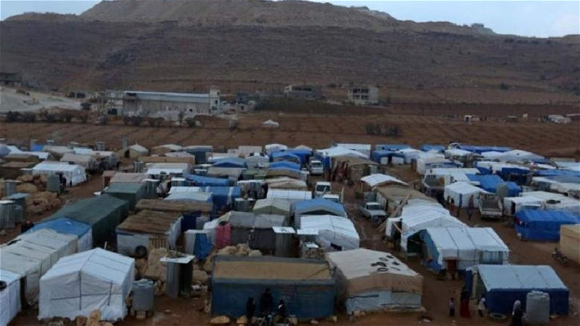 &quot;الشرق الأوسط&quot; - الجيش يمهل لاجئين سوريين لإزالة مخيمات إسمنتية في عرسال