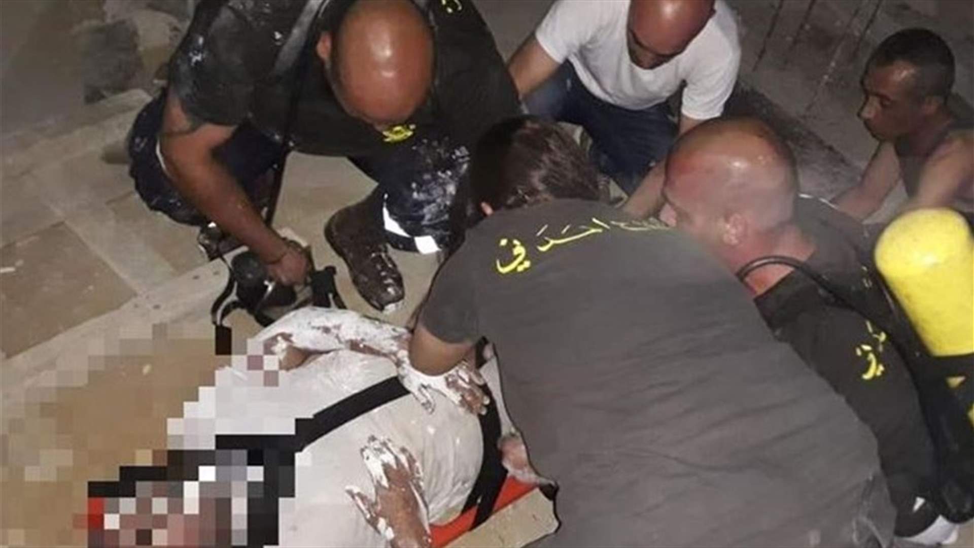 إنقاذ عامل مصري من داخل بئر في مستيتا (صورة)