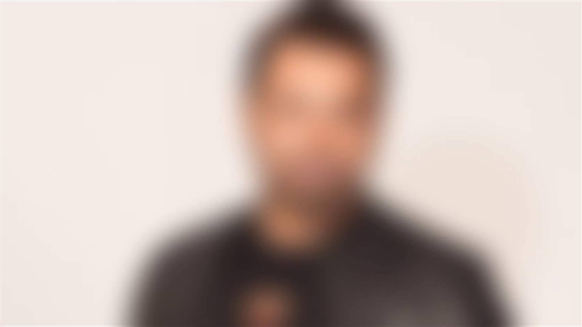 نجم لبناني لديه 13 شقيقاً وشقيقة... خمّنوا من هو؟