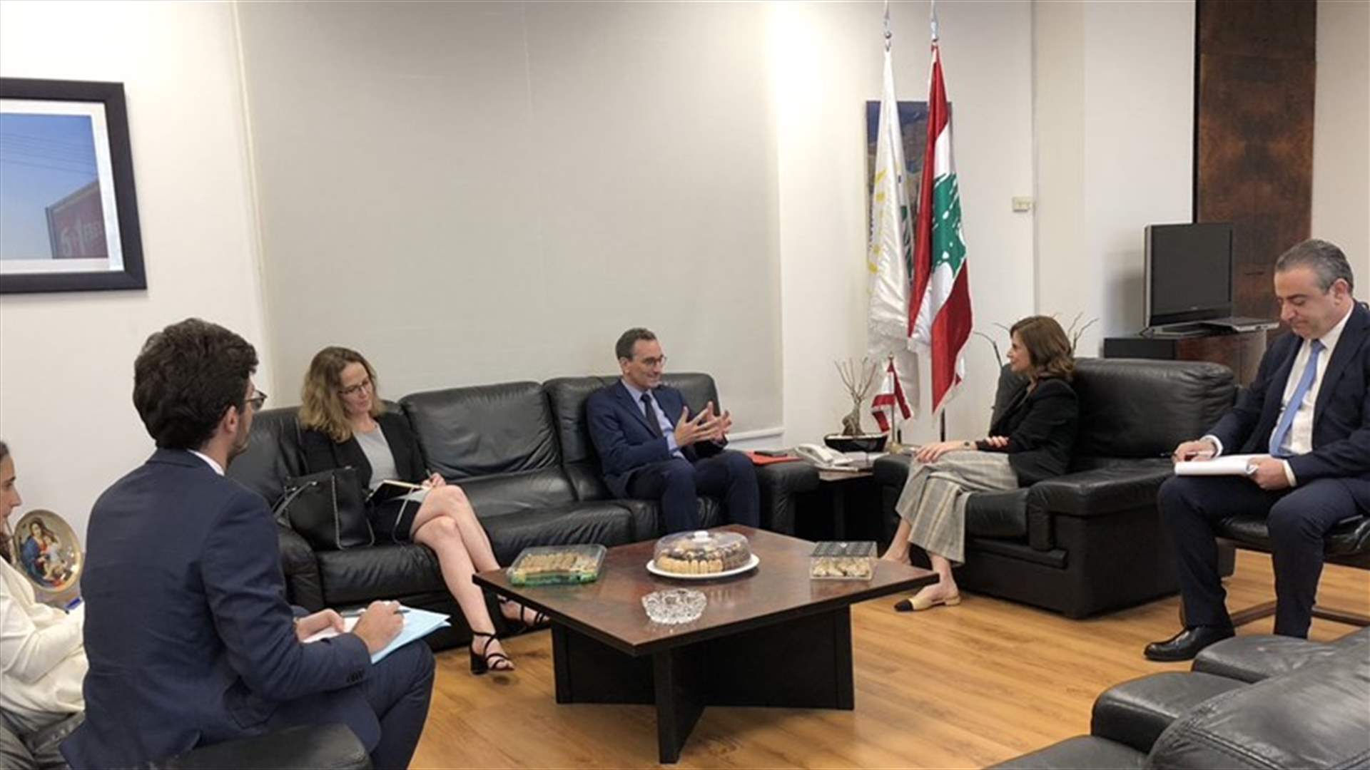 لقاء مثمر بين ندى بستاني والمستشار الرئاسي الفرنسي أوريليان لوشوفالييه