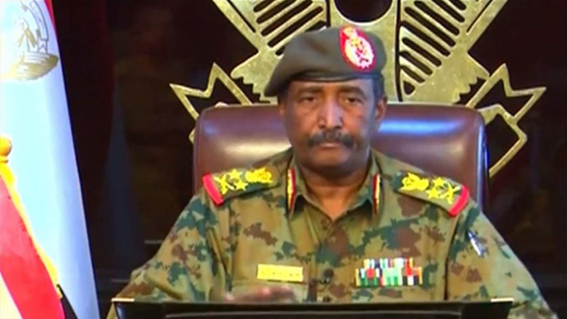 رئيس المجلس العسكري الانتقالي في السودان يصل الى القاهرة