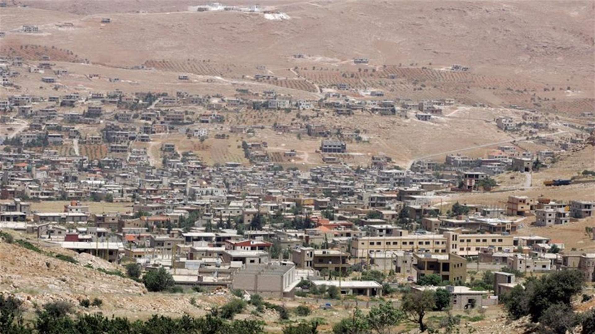 نقل جثة أحد الشبان الثلاثة من جرود عرسال للمستشفى... وما مصير الشابين الآخرين؟