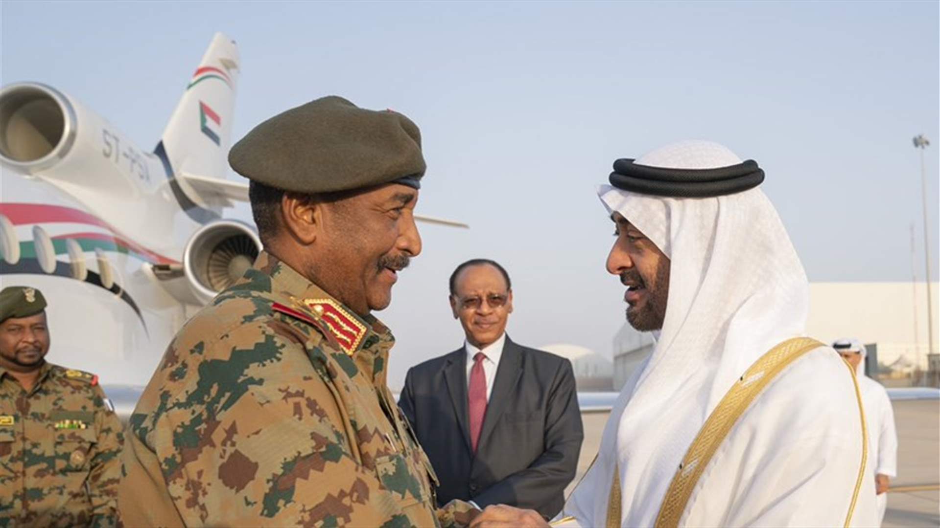الإمارات تدعو للحوار في السودان خلال زيارة لرئيس المجلس العسكري