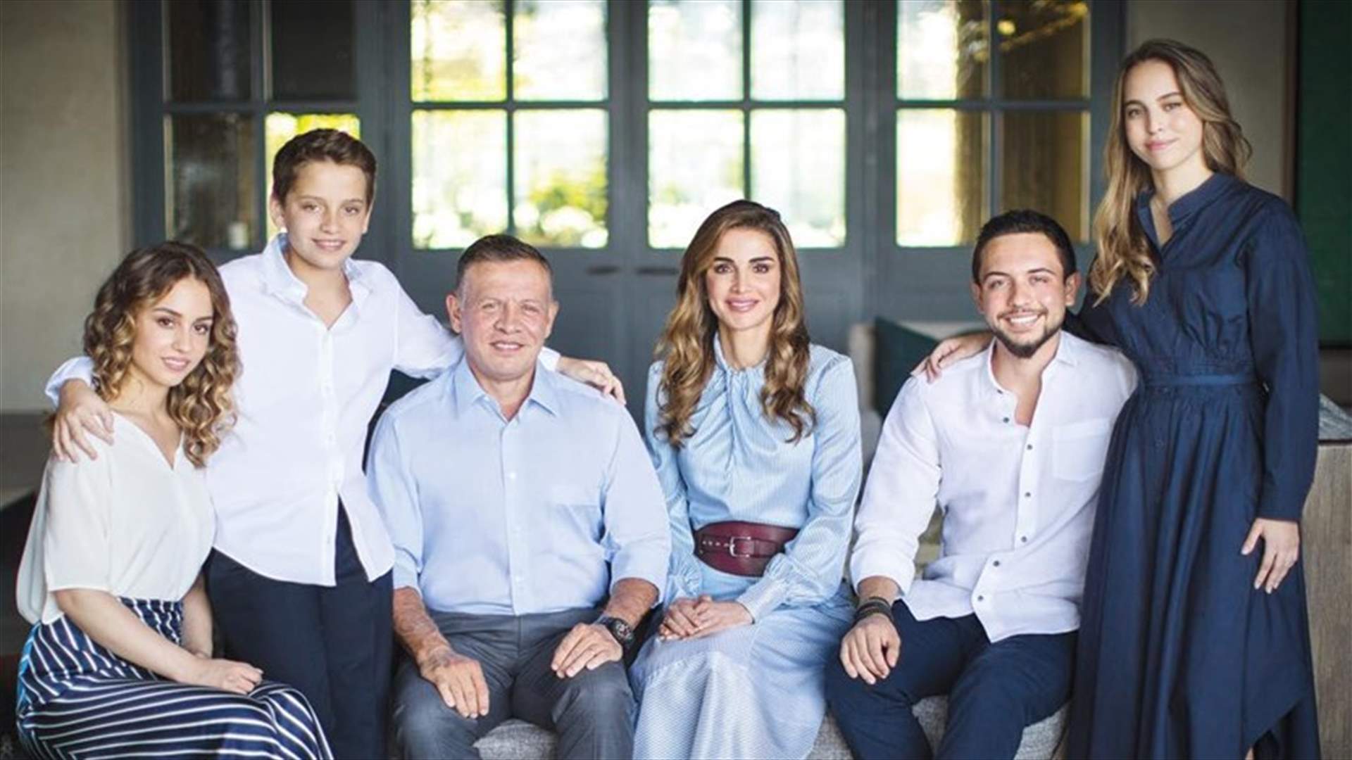الملكة رانيا تُفاجئ متابعيها بفيديو عفوي لعائلتها أثناء الإفطار