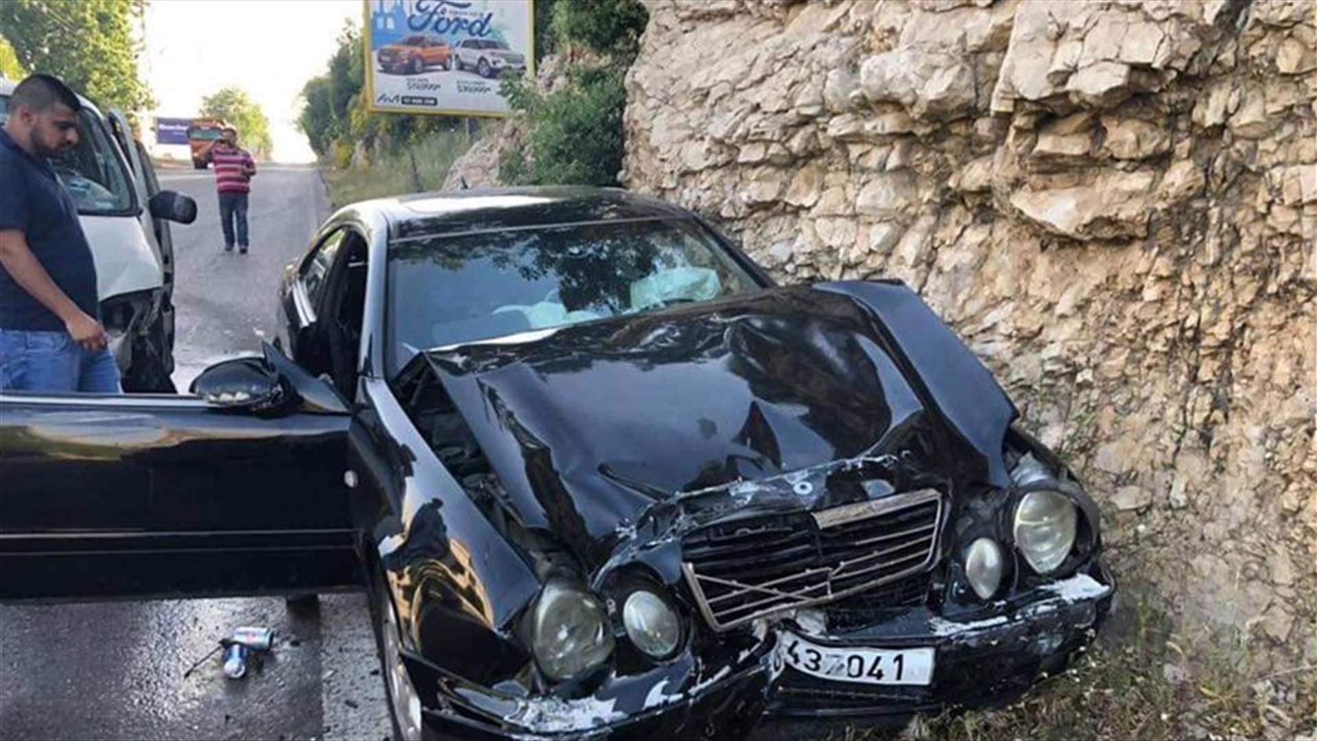 جريح إثر حادث سير على طريق عام ميروبا