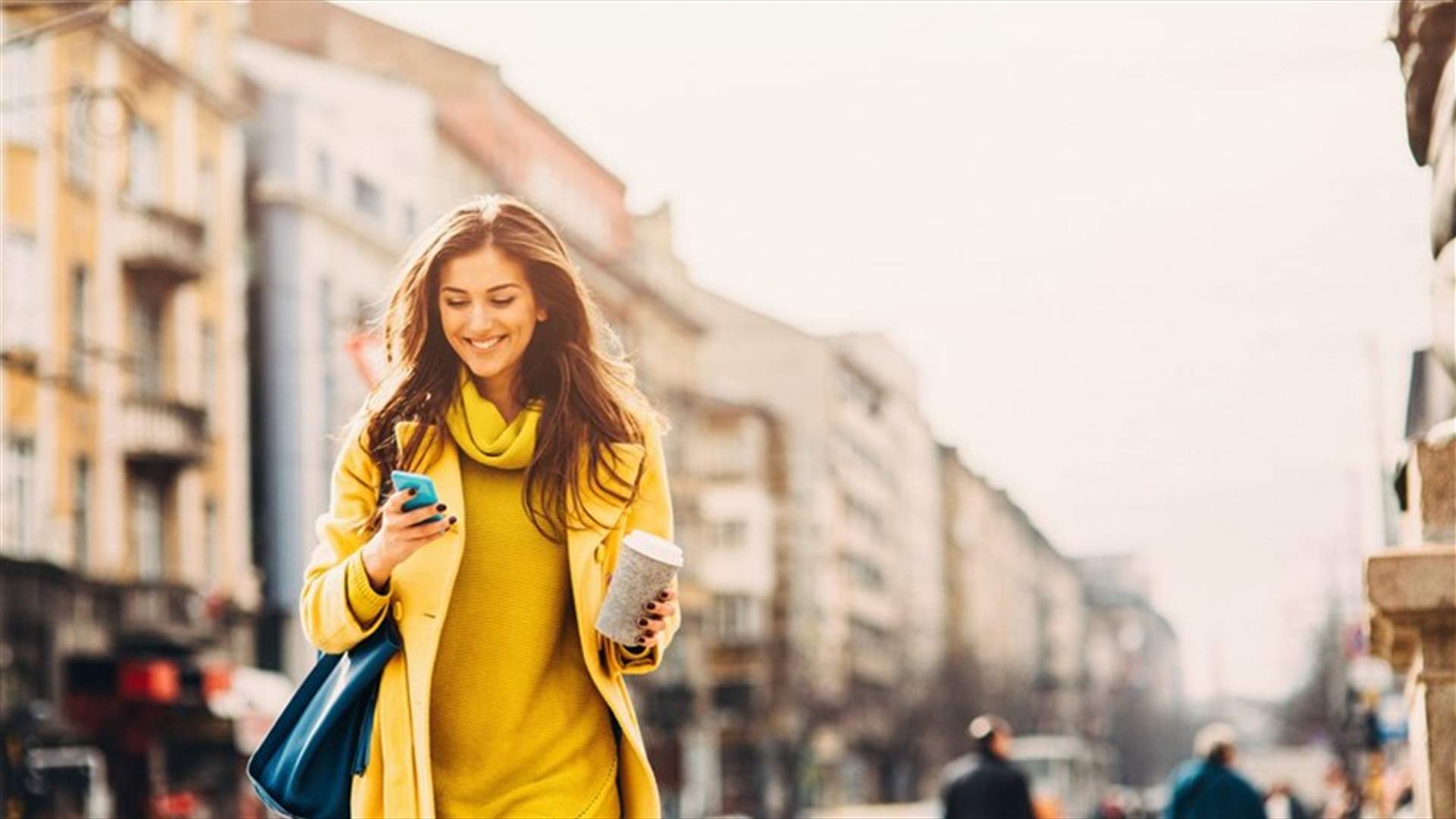 العلم يكشف... النساء غير المتزوجات هن الأكثر سعادة