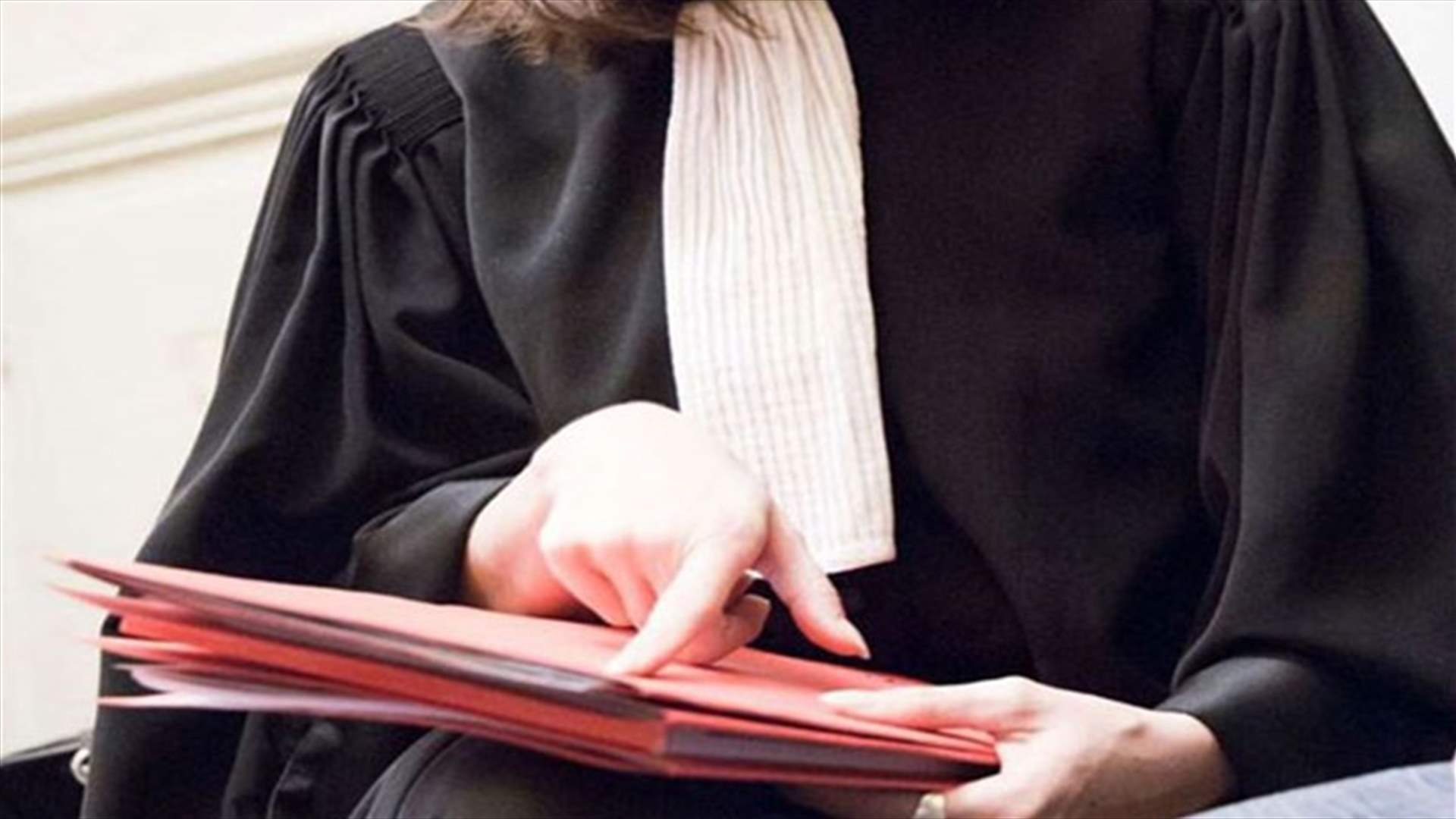 المحامية م.ع. أمام القضاء العسكري بتهمة دفع رشى لعسكريين