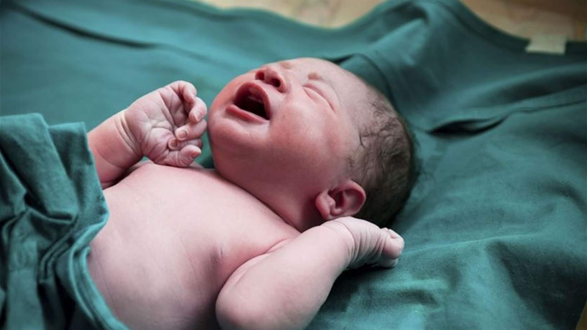 في الأردن... الشرطة تتدخّل لإخراج جنين من بطن والدته