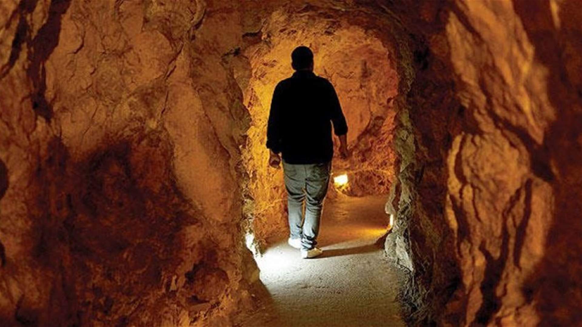 خبراء أميركيون يدرسون أنفاق حزب الله للاستفادة منها (الشرق الأوسط)