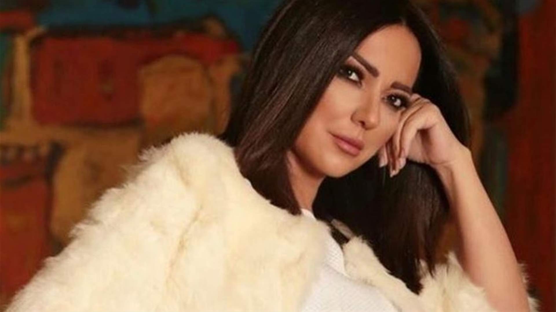 أمل عرفة  تردّ على الشتائم بإعتذار.. هل سخرت من ضحايا الهجوم الكيميائي في سوريا؟