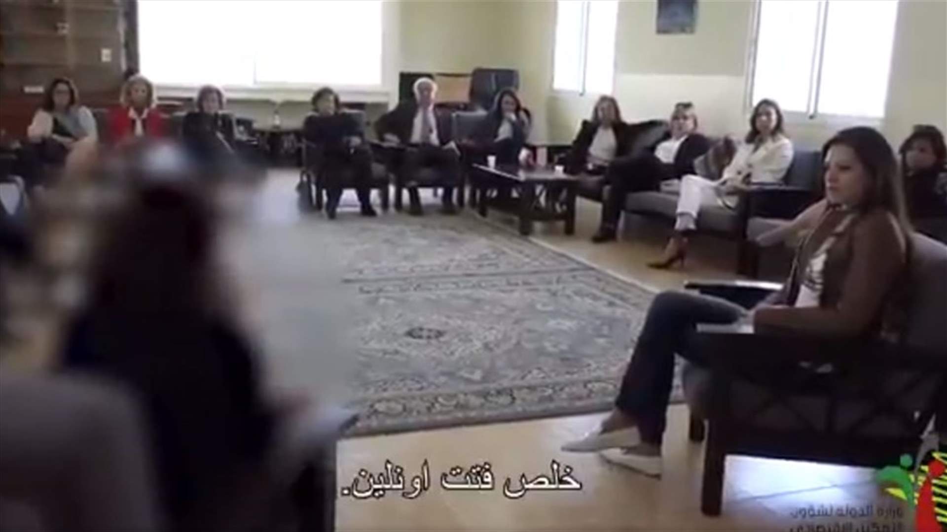 الصفدي تستمع الى شهادة حياة  فتاة تخضع لإعادة التأهيل من المخدرات (فيديو)
