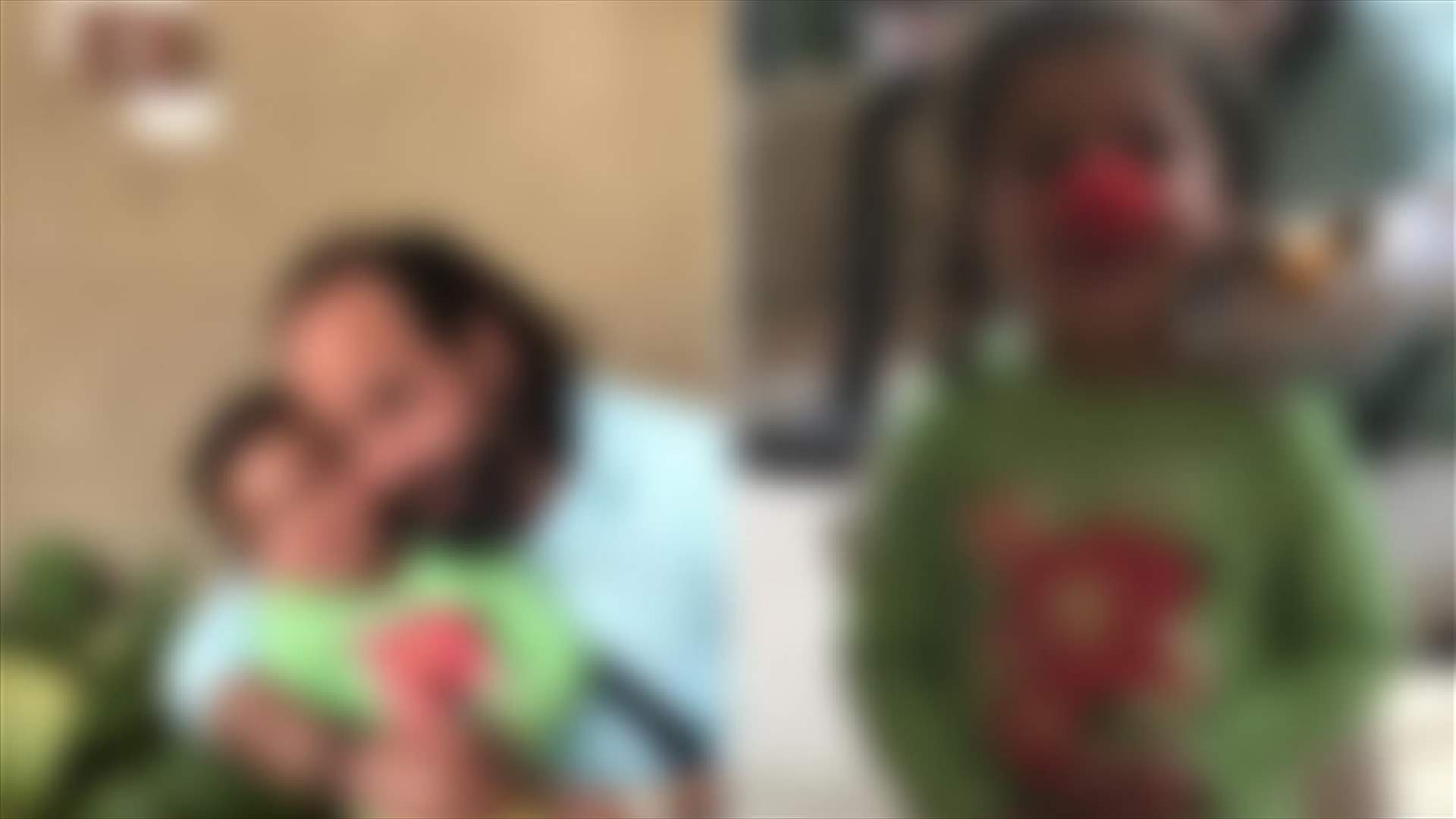 ممثل لبناني يروي الفاجعة: عاملة المنزل رمت بالطفلة من الطابق الرابع!