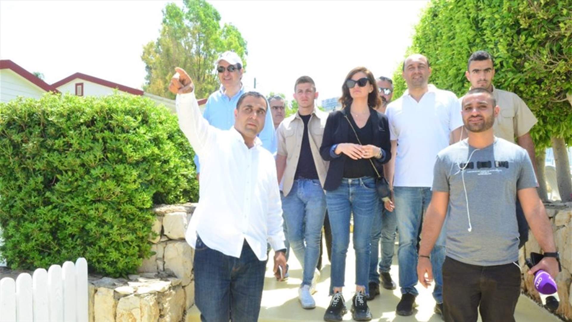 بستاني تفقدت محطة للعدادات الذكية في الجية... واطلعت في برجا على اماكن التعديات على شبكة الكهرباء