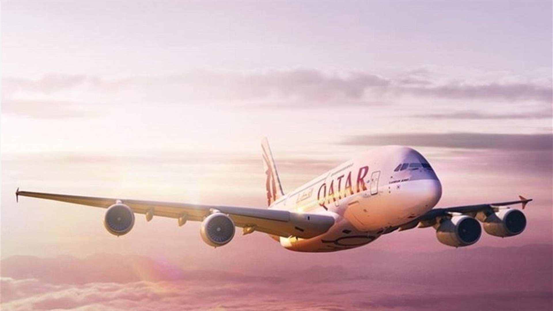 ظاهرة غريبة في السماء... والسبب طائرة قطرية (صورة)