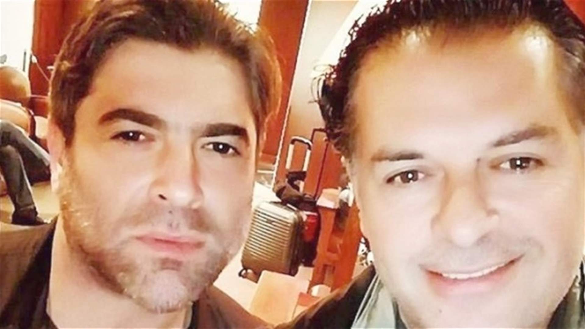 راغب علامة يحتفل بعيد ميلاده على المسرح... ووائل كفوري يغنّي له "رح طيّر حمام"