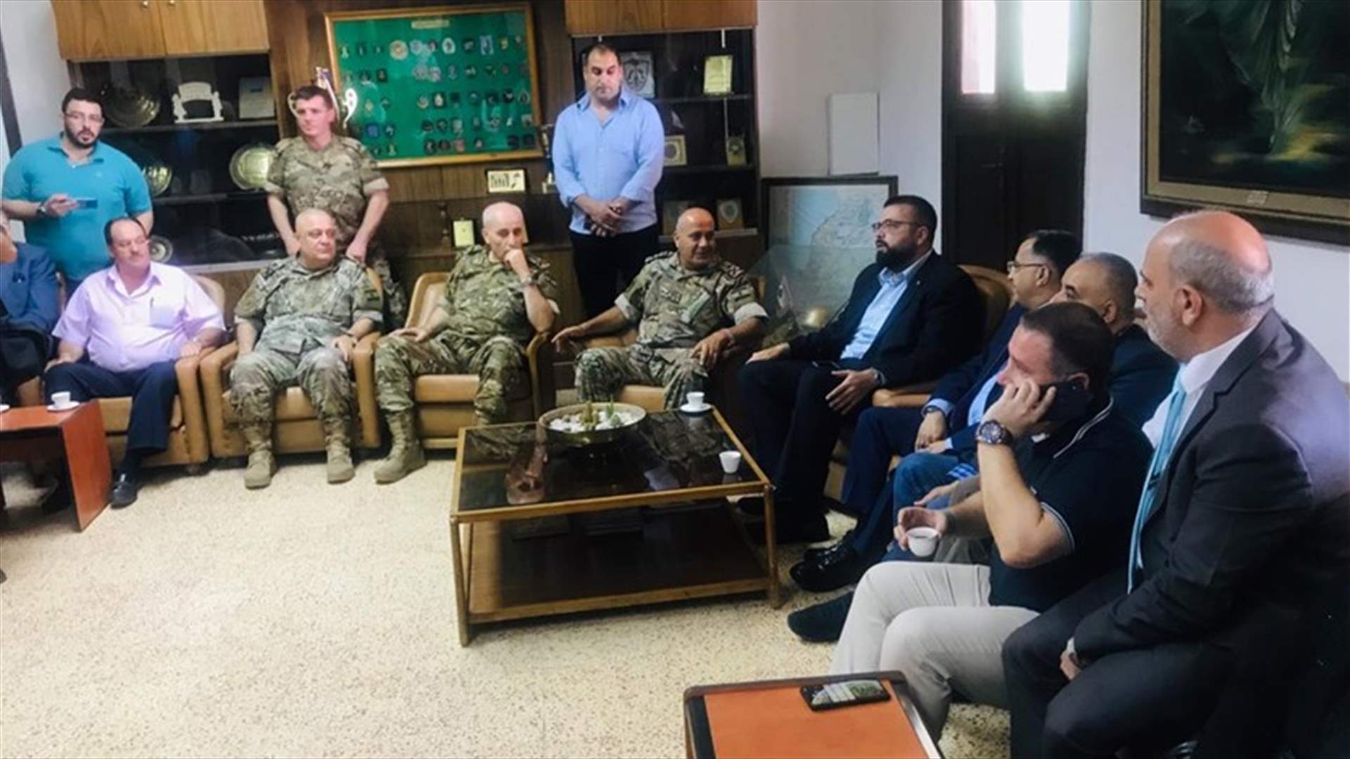 أحمد الحريري يقوم بزيارة تعزية لقيادة الجيش في الشمال