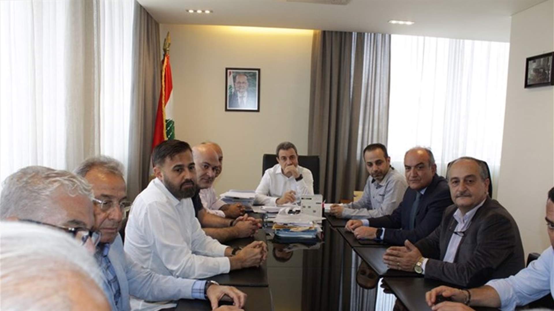 ابو فاعور: نعمل على معالجة مشكلة التهريب والتلاعب بالفواتير وارتفاع كلفة الانتاج وندرة العمالة اللبنانية