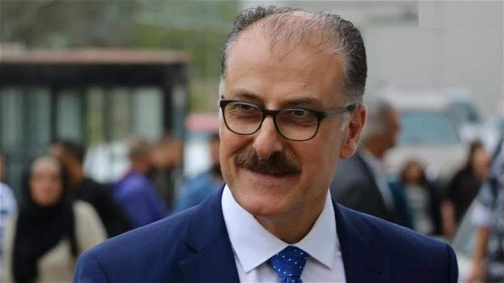 عبد الله يشيد بقرار وزير الصحة بمنع اعلانات المتممات الغذائية
