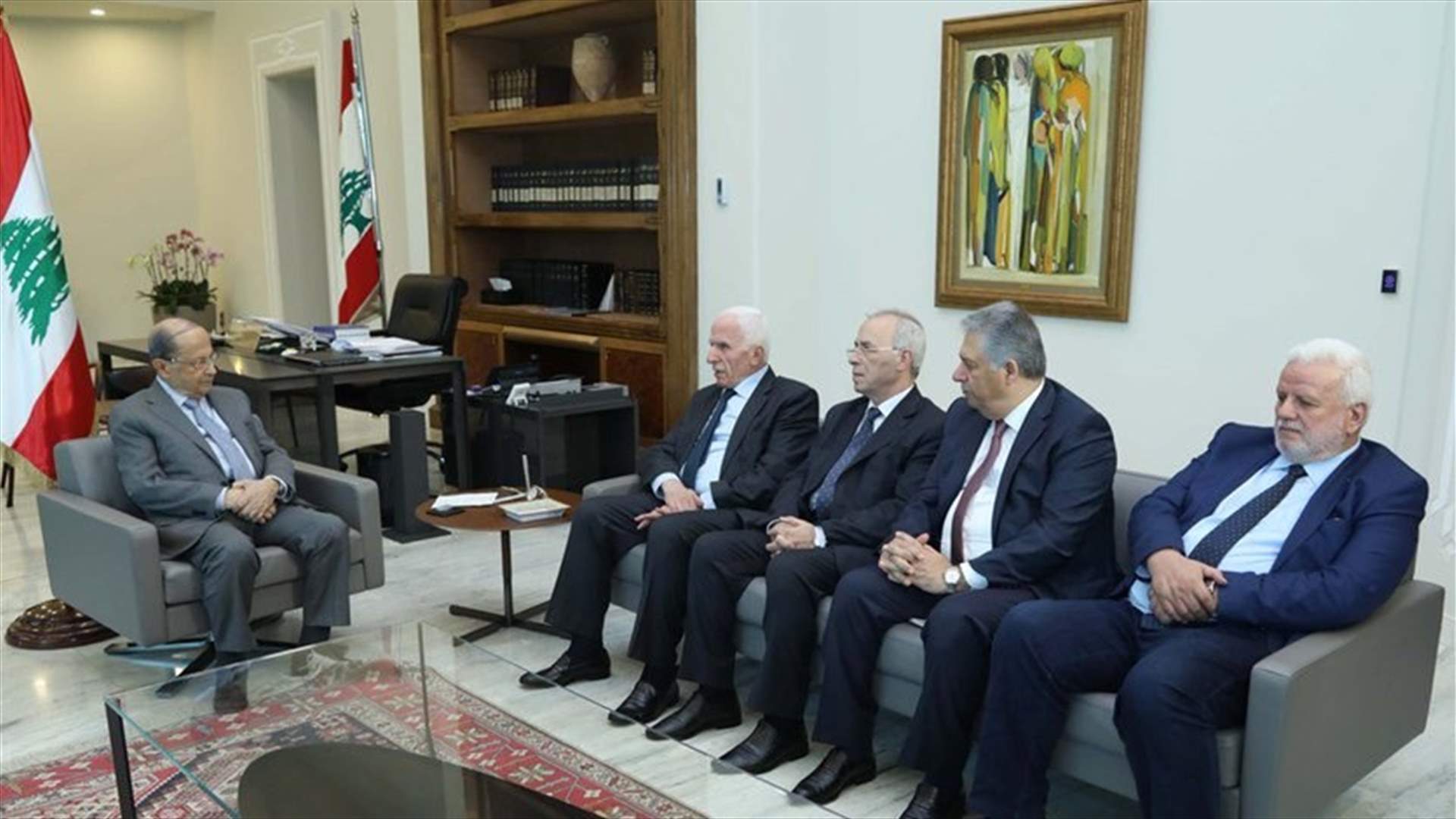 President Aoun receives letter from Mahmoud Abbas
