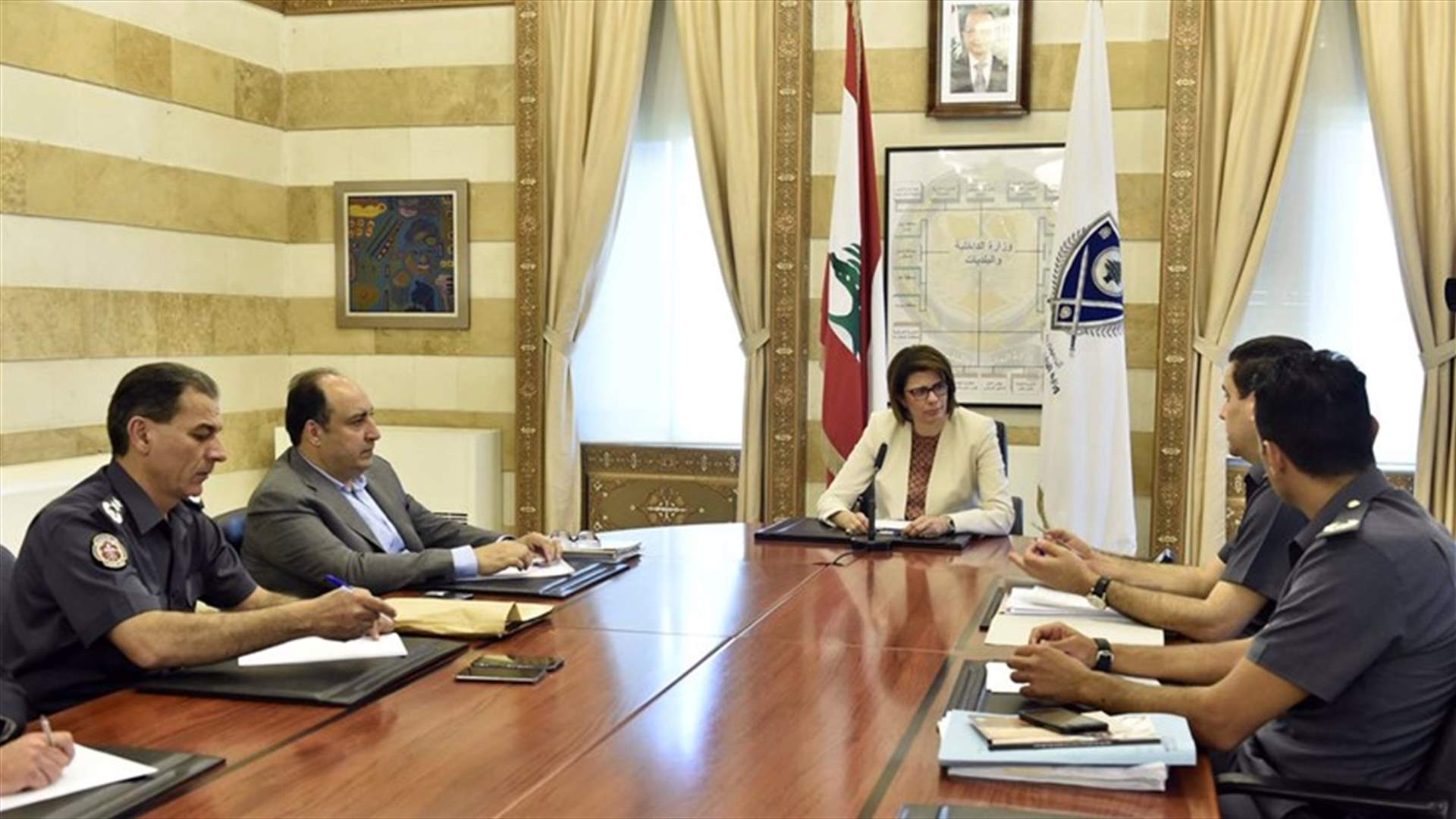 توجيهات من الحسن الى لجنة السجون...