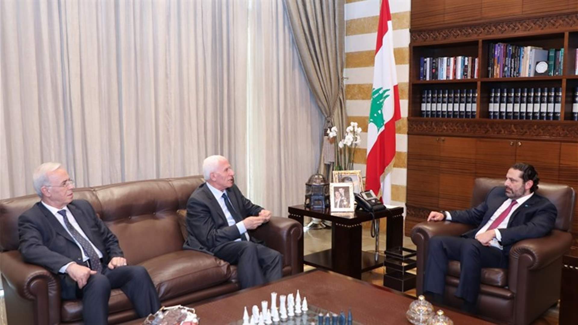 الاحمد زار الحريري: تم التأكيد مجددا على الموقف الفلسطيني اللبناني المشترك برفض صفقة القرن
