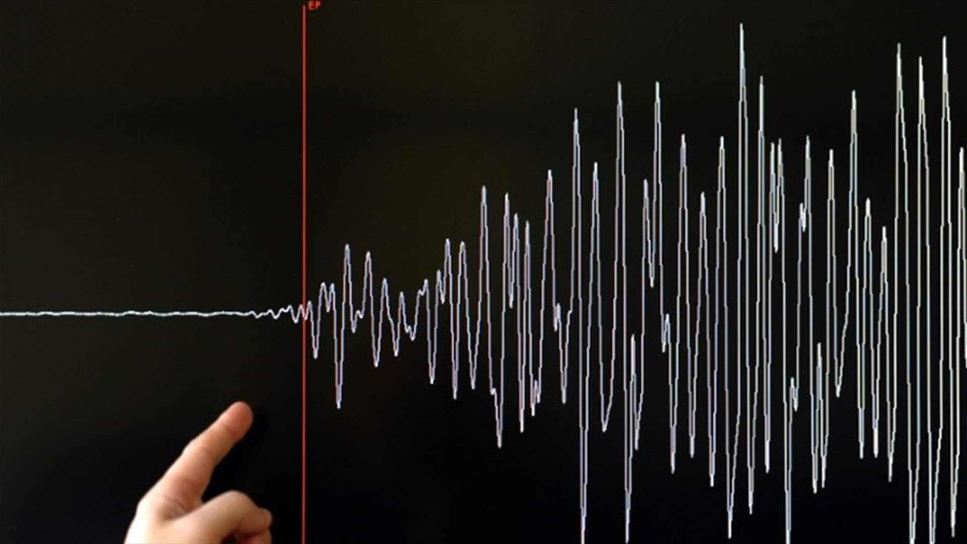 إلغاء التحذير من التسونامي في نيوزيلندا إثر زلزال عنيف بقوة 7.4 درجات