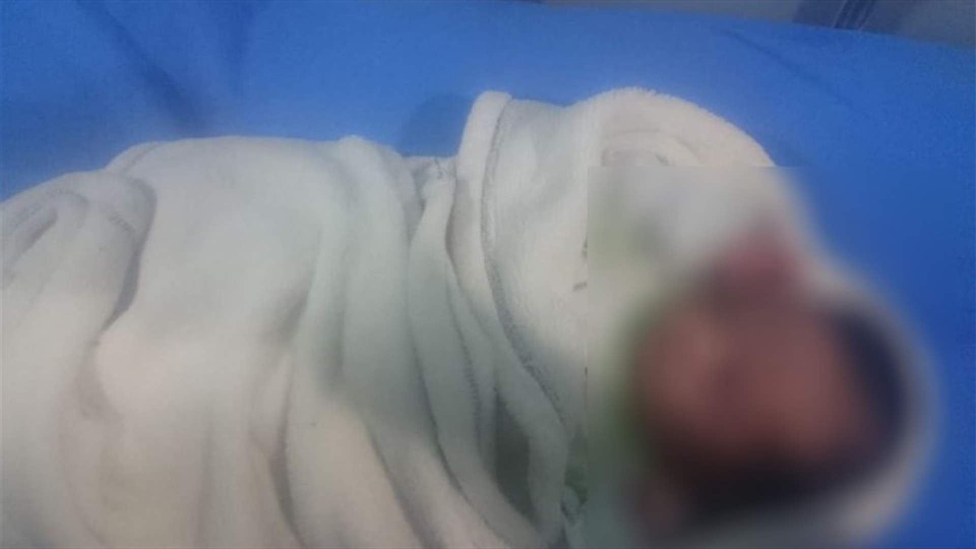 توقيف شاب كان يحاول وضع رضيع في مسجد... اليكم التفاصيل