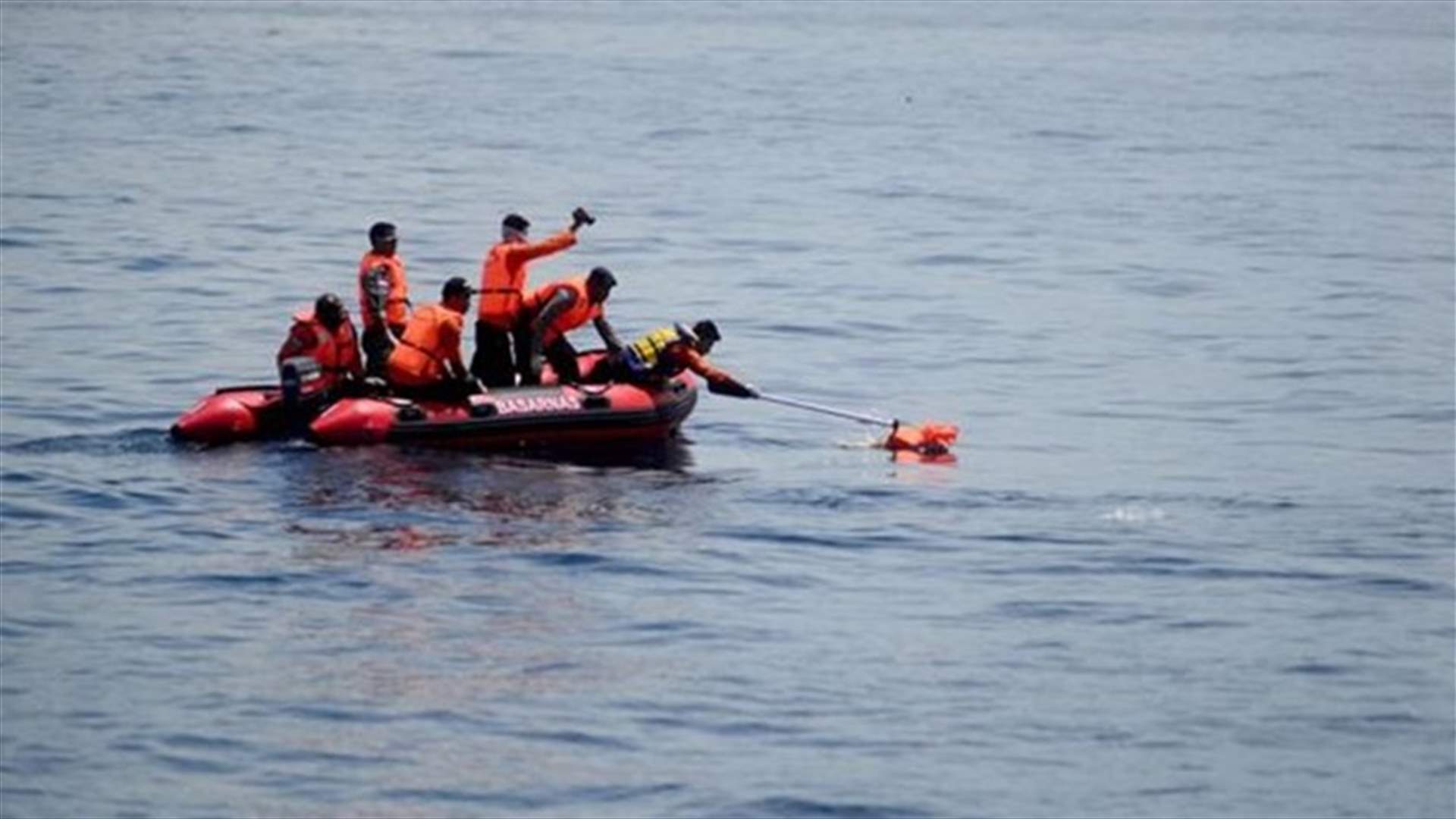 قتلى اثر غرق عبارة في أندونيسيا