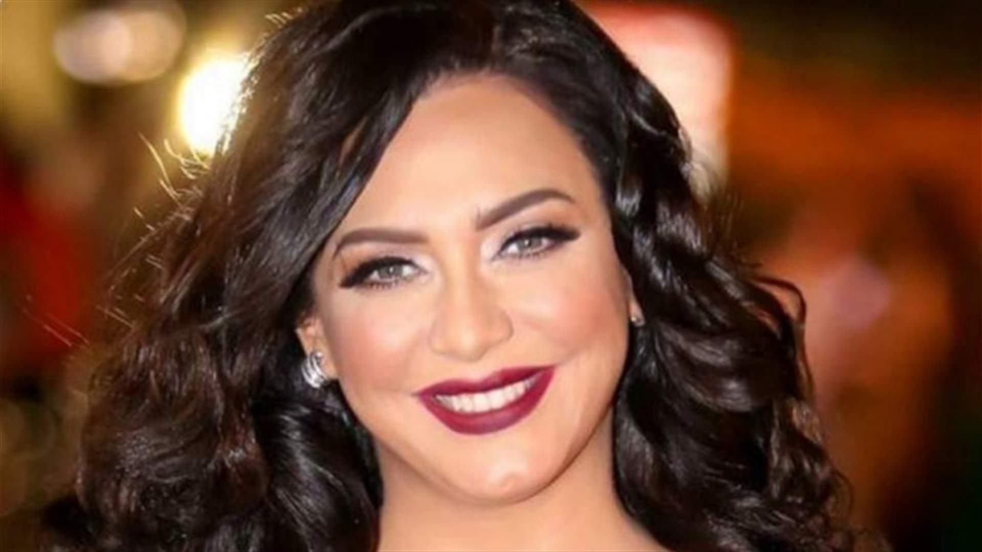 إبن سلاف فواخرجي يثير بلبلةً بوسامته.. نسخة طبق الأصل عن والدته (صورة)