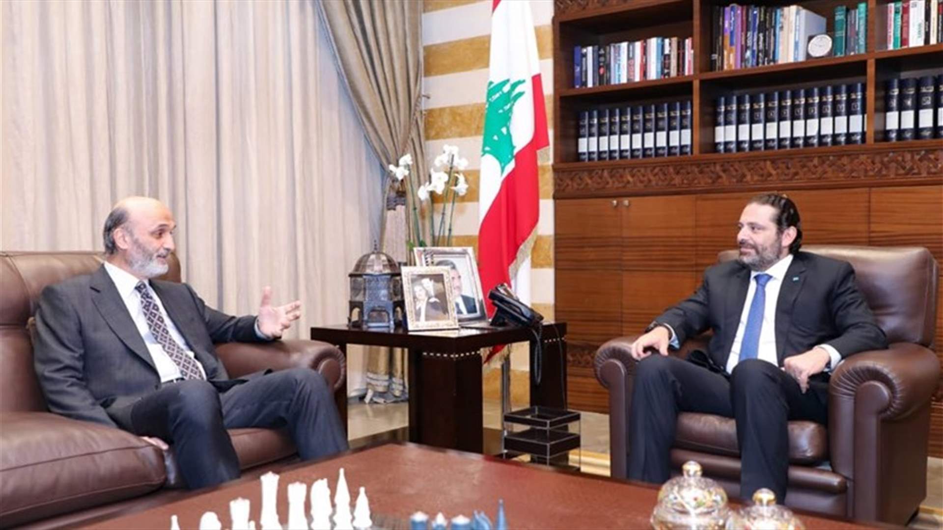 الوضع السياسي العام بين الحريري وجعجع