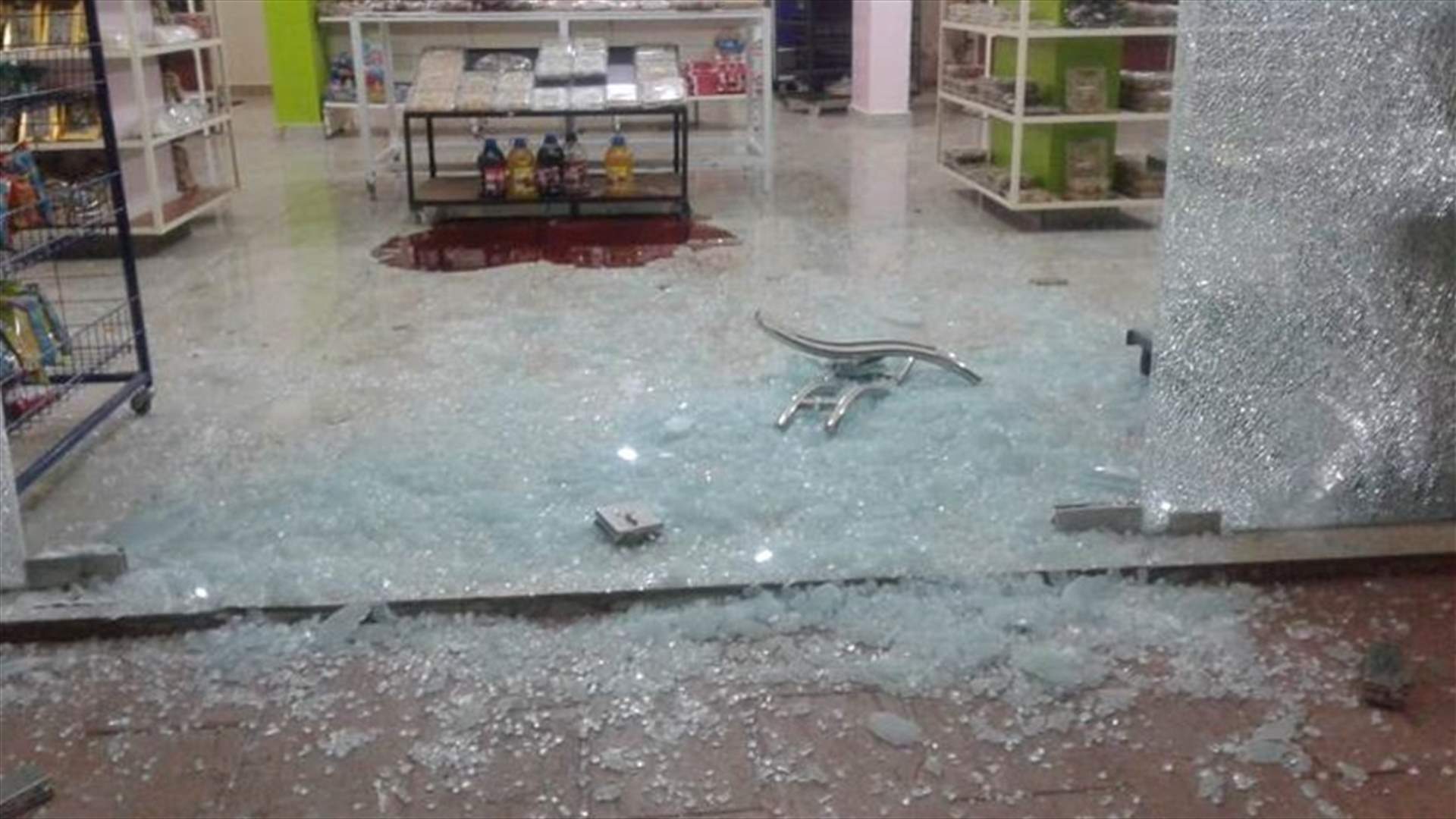جريح باطلاق نار على أحد الافران على طريق عمار البيكات عكار