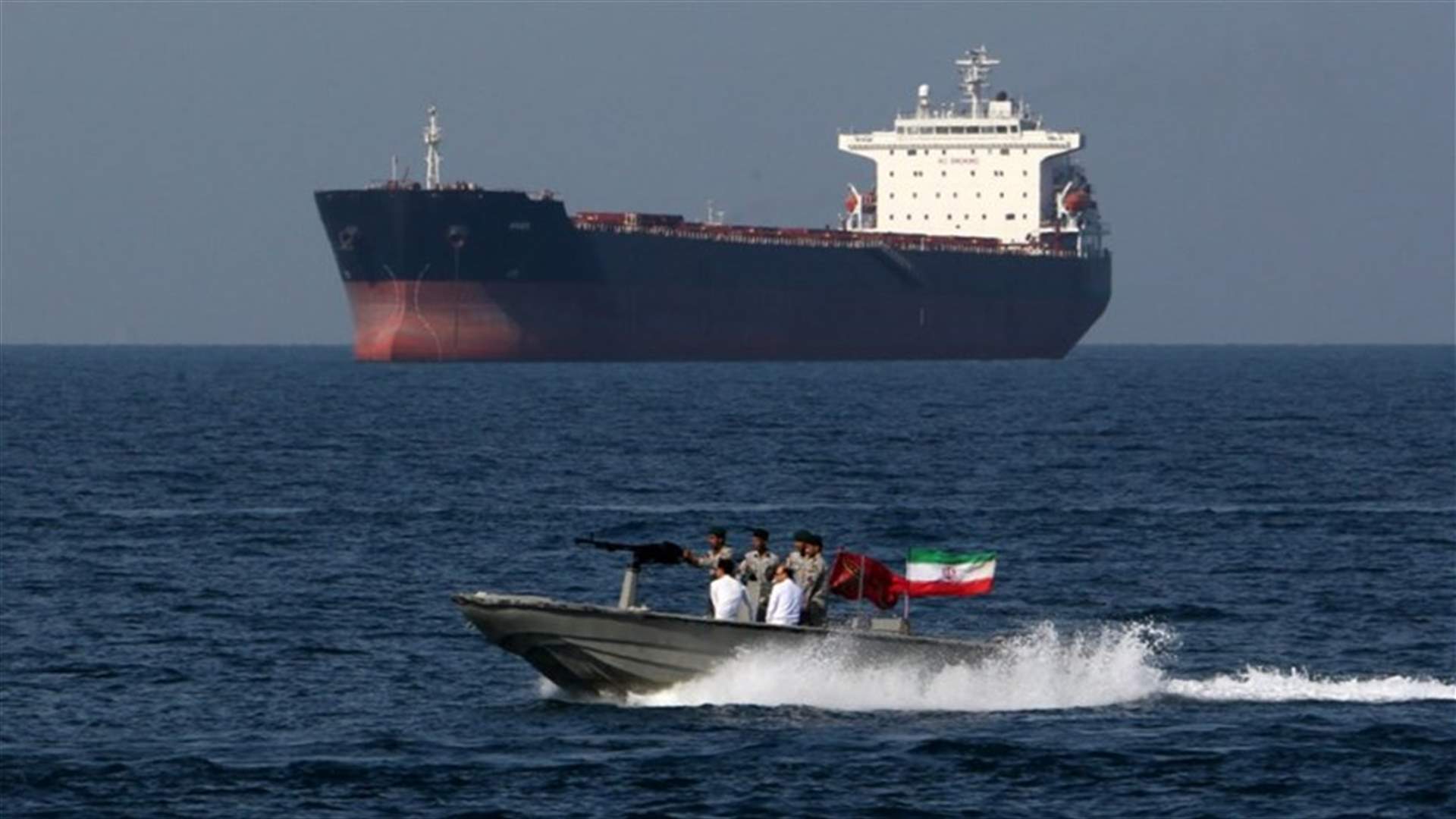 واشنطن تحظر على شركات الطيران الأميركية التحليق في قسم من الأجواء الإيرانية