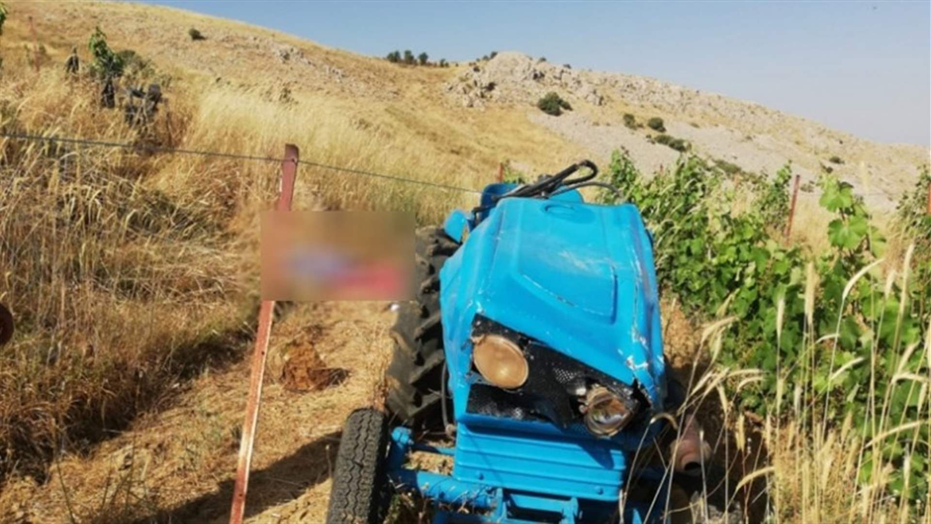وفاة مواطن جراء انقلاب جراره الزراعي في عين الرهبان - التويتي