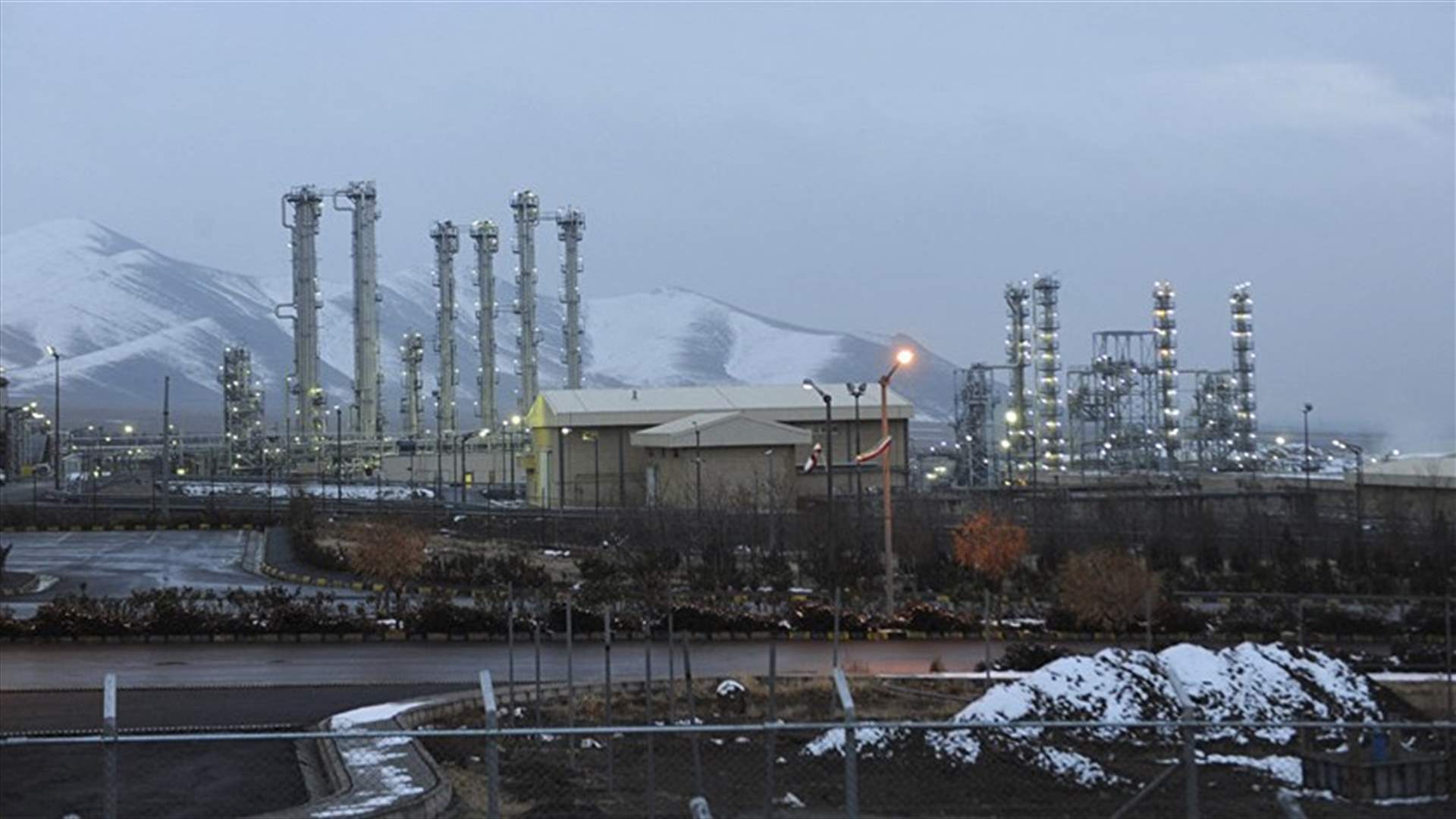 إيران ستسرع من تخصيب اليورانيوم بعد انتهاء مهلة للدول الأوروبية غدا