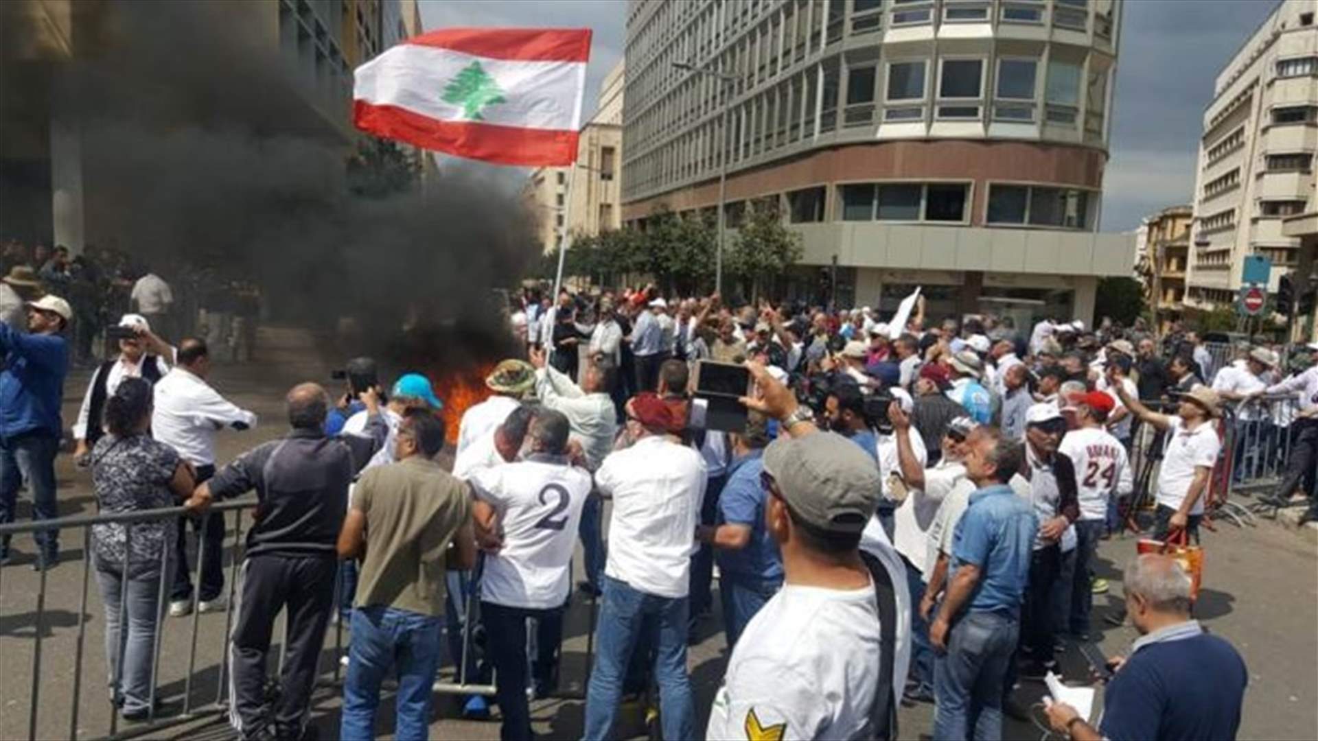 اليكم الطرقات التي سيقطعها العسكريون المتقاعدون غدا صباحا