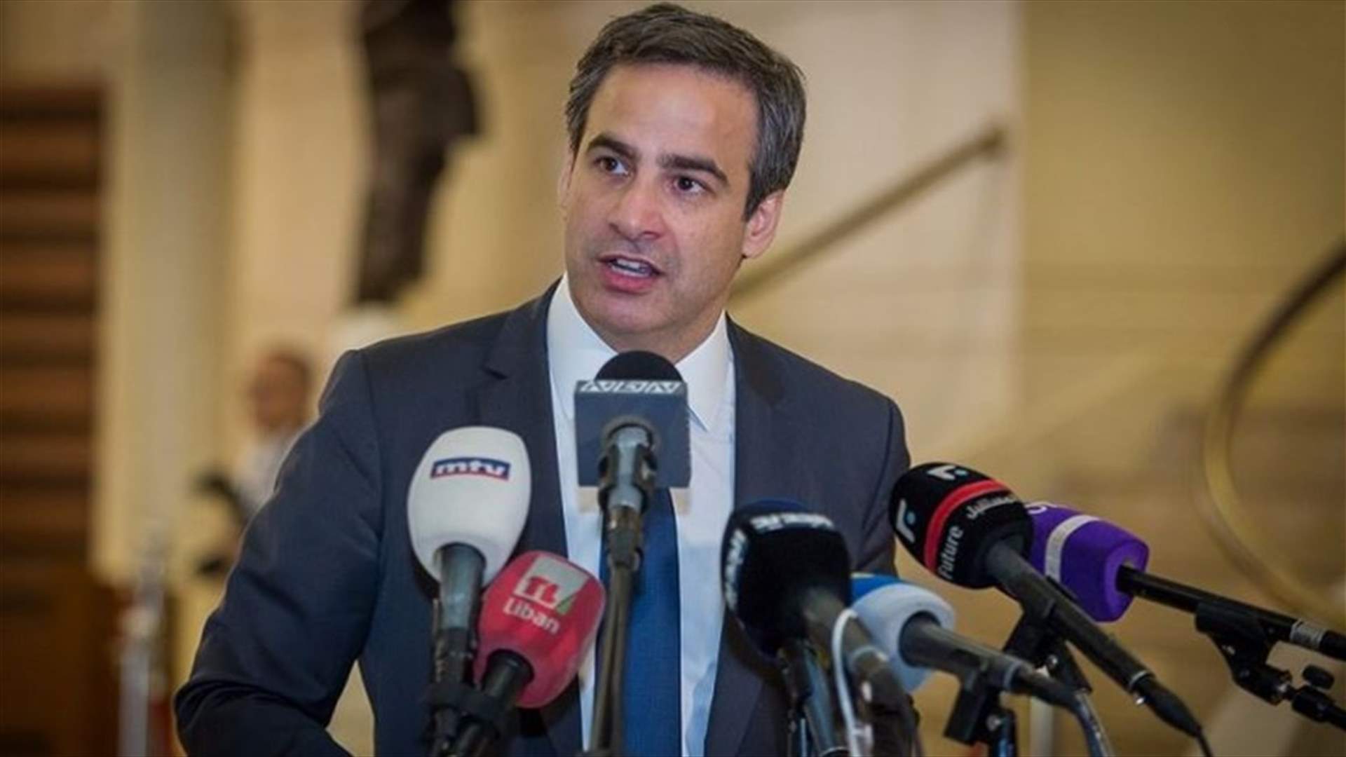 معوض معترضًا على تسوية مخالفات البناء: أي بلد نورثه لأبنائنا؟