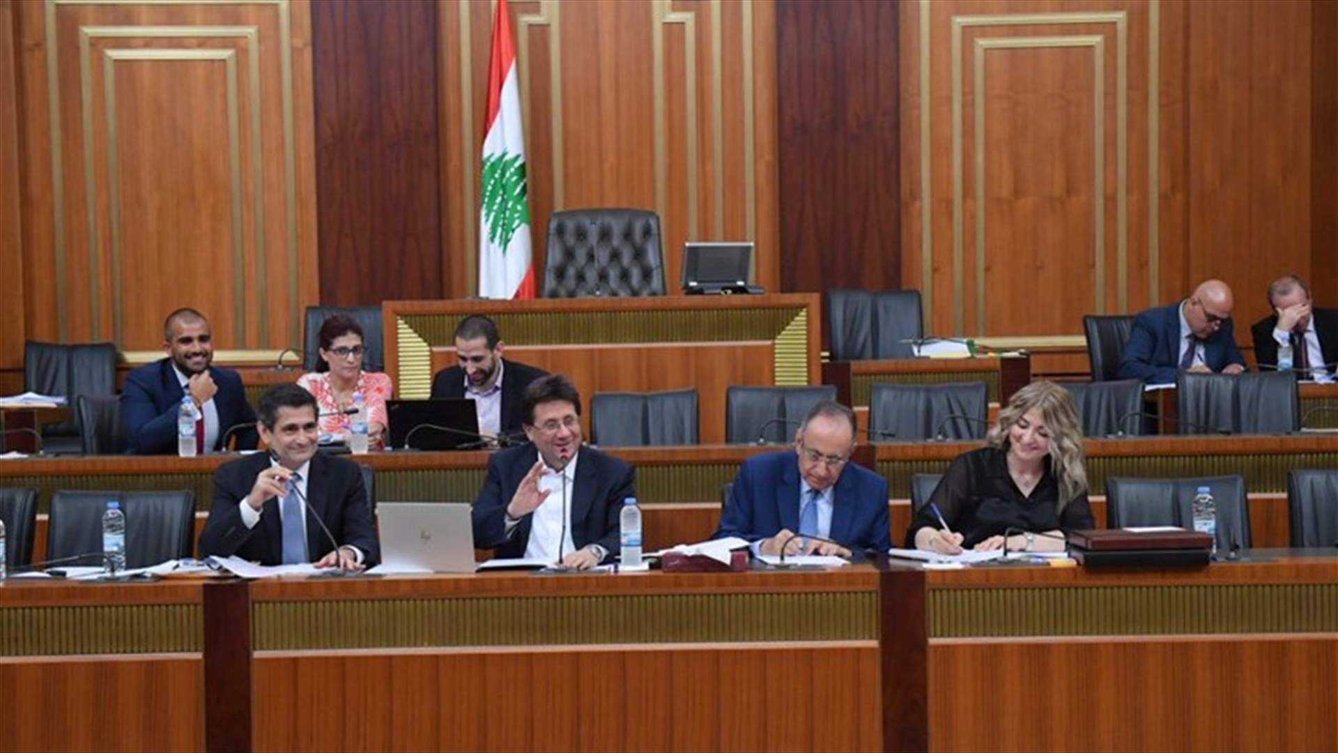 لجنة المال أقرت في الجلسة المسائية موازنتي وزارتي العمل والصحة