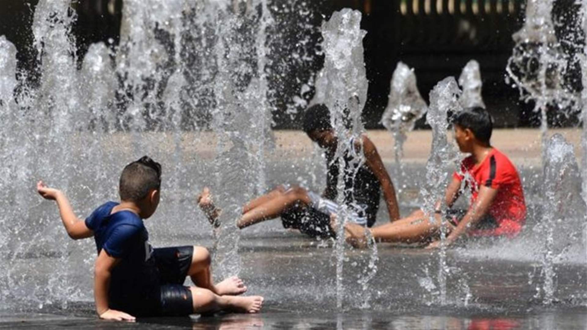موجة حر استثنائية في أوروبا... والحرارة تتخطى عتبة الـ45 درجة في فرنسا