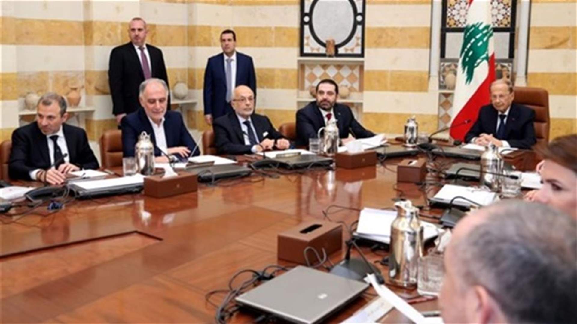 خلاف التعيينات محتدم والأزمات تتفاقم (الجمهورية)